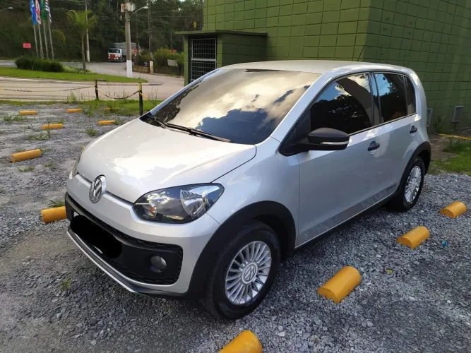 Volkswagen Up! Track 1.0 Total Flex 12V 5P 2017