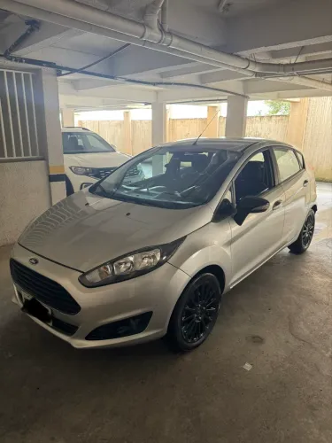 Ford Fiesta SEL 1.6 16V Flex Mec. 5P 2017