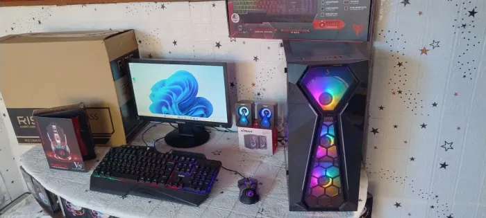 Computador i5, 16gb ram, tela 19 polegadas HDMI, ssd 240gb, PC i5 novo