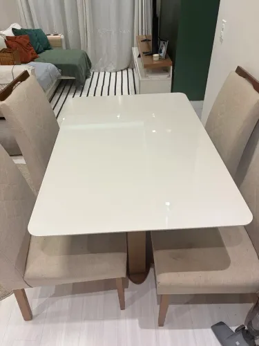 Mesa de jantar 4 lugares