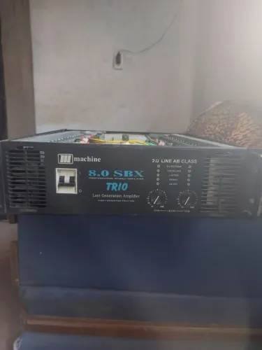 Amplificador Machine Trio 8.0