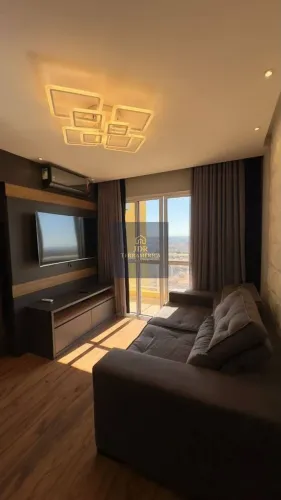 Apartamento com 2 dormitórios, planejados e opção porteira fechada à venda no Condomínio R