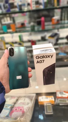 Samsung A07- 128GB.