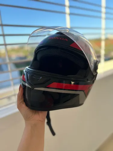 Capacete