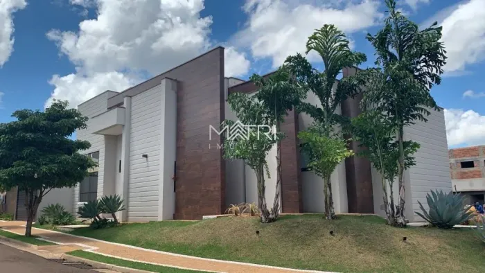 Casa em Condomínio com 3 Quartos sendo 3 Suítes à venda no Village Damha 2 em Araraquara