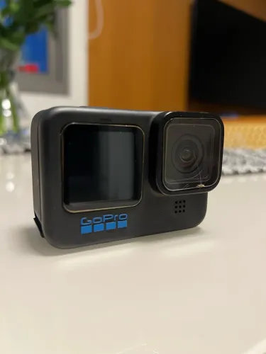 GoPro HERO10 Black + 2 Baterias + 64GB + Acessórios