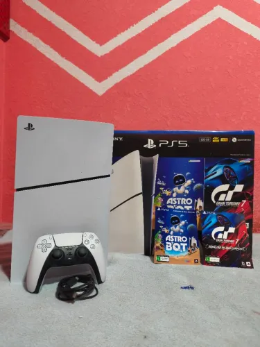 PS5 em PERFEITO ESTADO. 6 MESES COM POUCO USO