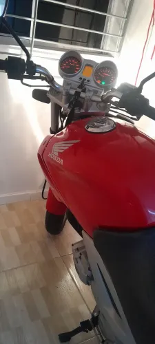 Moto Twister 250. R$11.200,00