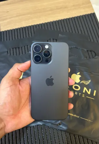 iPhone 15 Pro Max 256GB - Bateria 81% - Repasse