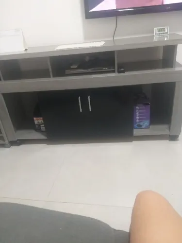 Rack para TV em Ótimo Estado - Retirada no Local