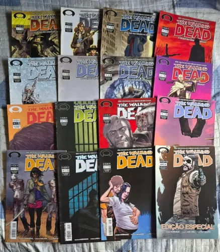 Lote c/ 16 HQs The Walking Dead HCM