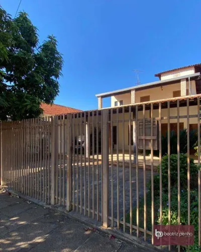 Casa com 4 Quartos à venda, 358 m² por R$ 800.000 - Centro - Mirassol/SP