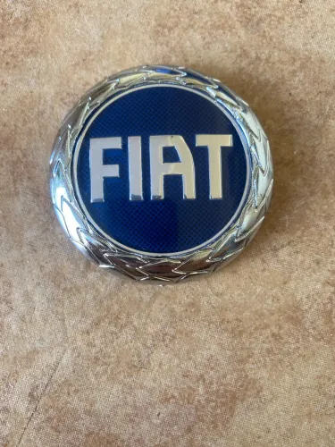 Emblema frontal capô Fiat uno fire 2001 a 2004 azul 6,5 cm