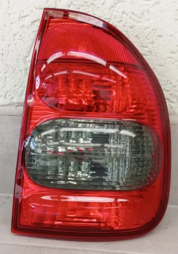 Lanterna traseira direita Corsa 2001 Original