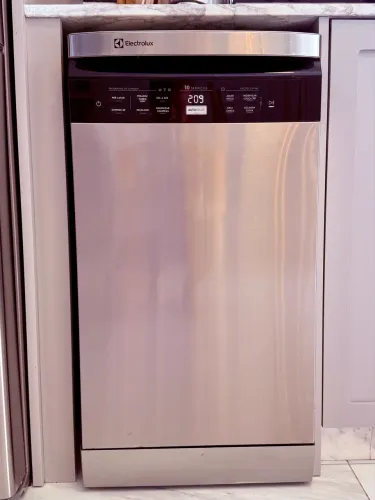 Lava-louças Electrolux de 10 serviços em aço inox