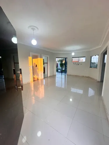 Alugo casa 3/4 no Vilage 