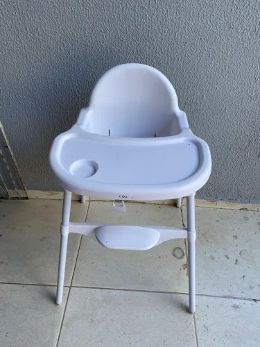 Vendo cadeira de alimentação 