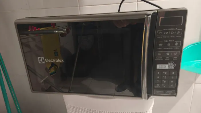 27 litros electrolux não esquenta - microondas