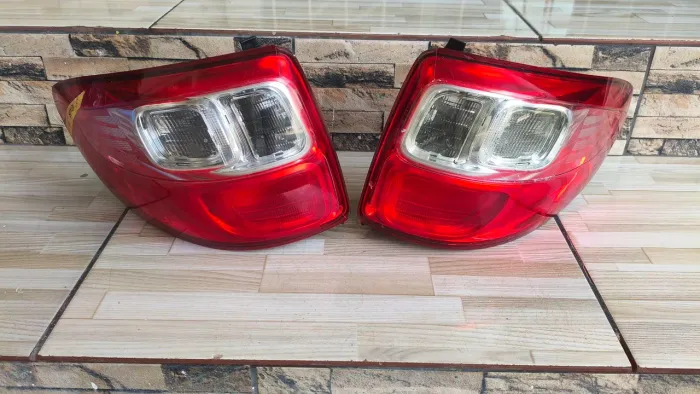 Lanterna Fiat Strada