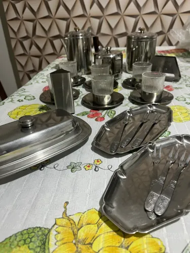 Conjunto de xícaras de inox