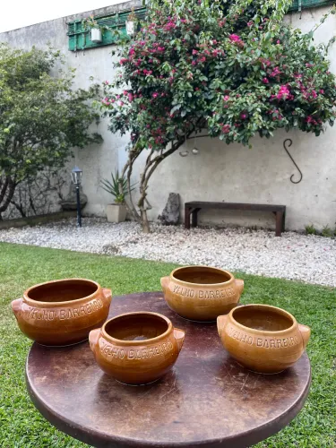 Cumbucas de cerâmica antigas e raras da marca Velho Barreiro 