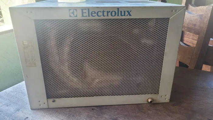 Ar-Condicionado de Janela Electrolux 7.500 BTUs