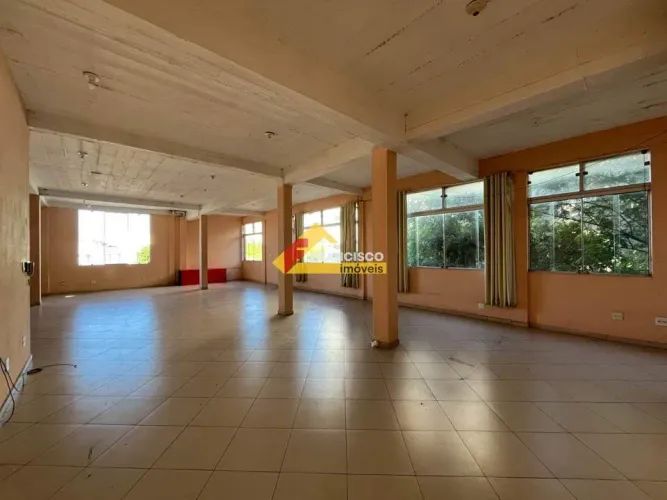 Sala comercial localizada no bairro São Judas