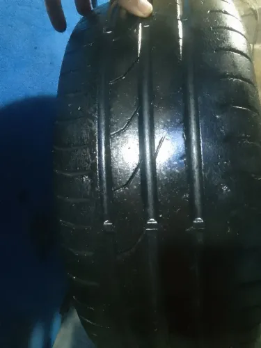 Pneu com aro 195/60/14 Barato