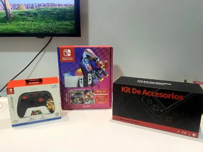 Nintendo Switch OLED + 128GB + Controle Bowser + Acessórios
