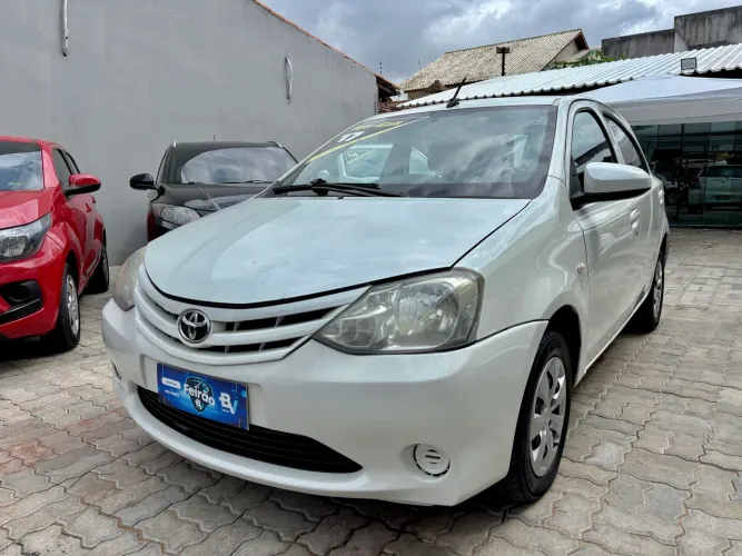 Toyota Etios X 1.3 Flex 16V 5P Mec. 2017