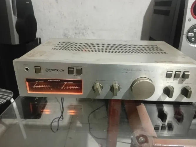 Amplificador Gradiente model 86