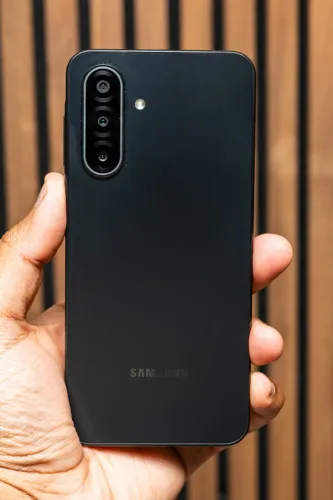 SAMSUNG GALAXY A17 (4G) 4GB RAM 128GB ROM PRETO NFC LACRADO 999,00 A VISTA