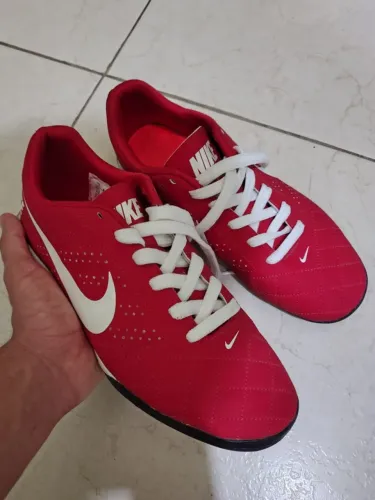 Chuteira Nike Tiempo Genio II