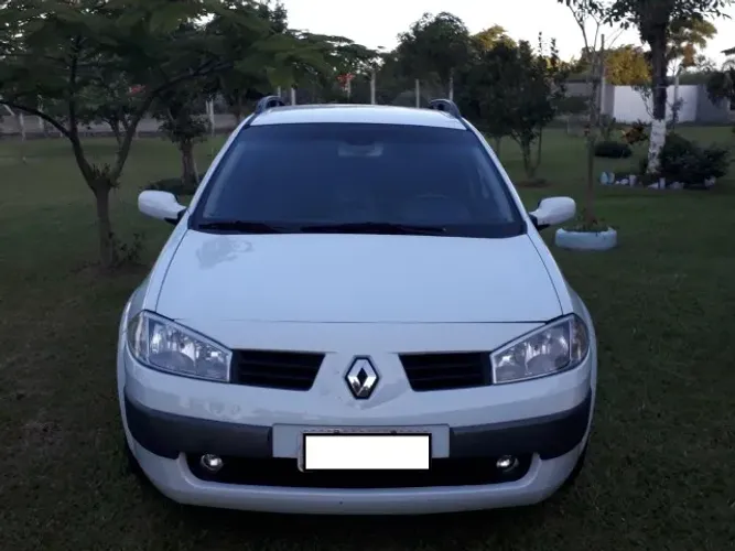 Renault Megane Grand Tour Dynam. Hi-flex 1.6 16V 2013