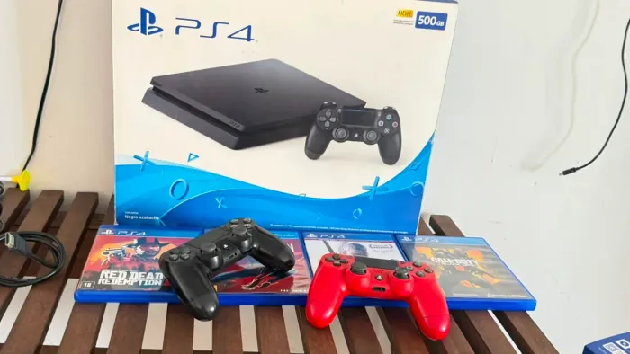 Playstation 4 Slim