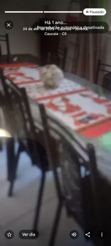 Vendo mesa 6 cadeiras