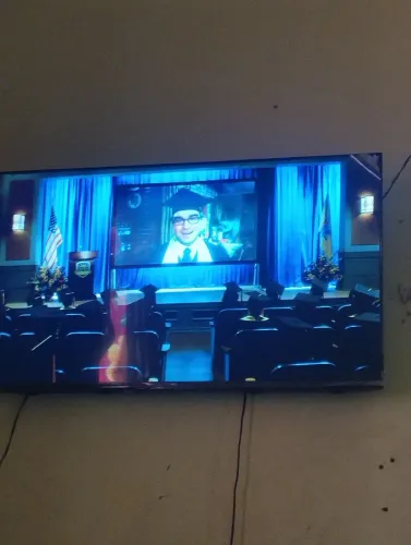 Vendo tv de 43 polegadas
