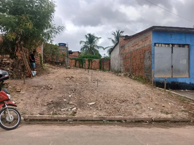 Terreno a venda no residencial paraiso.