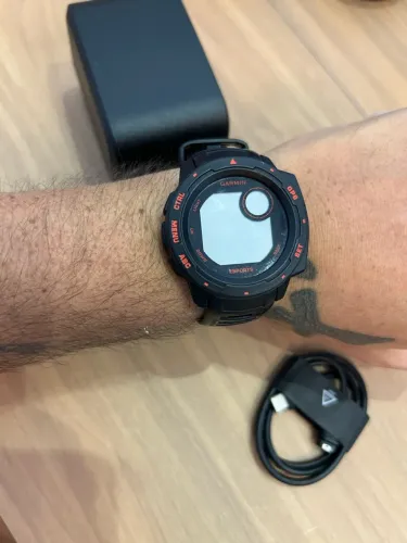 Garmin Instinct Esports