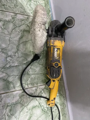 Maquina de polir carro
