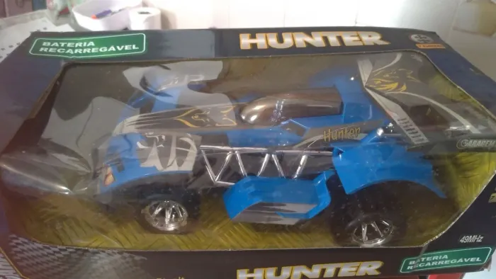 Brinquedo, carro controle remoto HUNTER