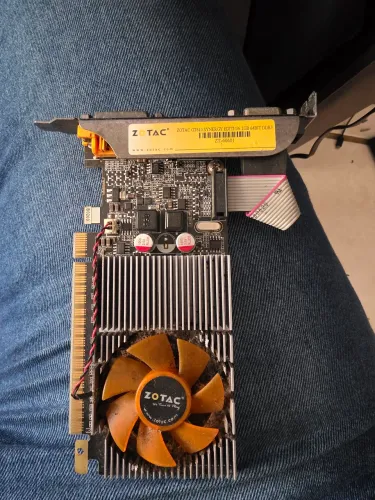 Placa de Vídeo ZOTAC GT 610