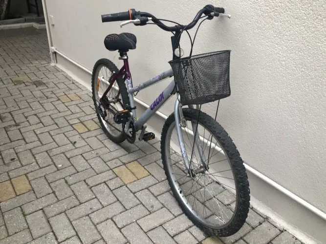 Bicicleta Caloi Verano Aro 26 Feminina com Cestinha!