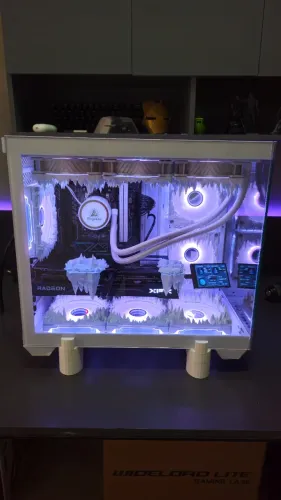 PC Gamer Custom | Ryzen 7 7700 (AM5) | RX 9060 XT 16GB | 32GB DDR5 | 1TB SSD M.2