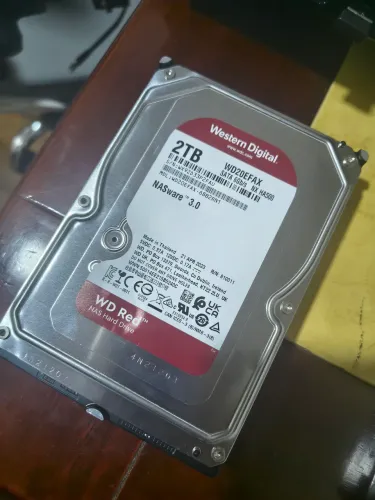 HD WD Red 2TB para NAS - SATA 3.5" - Western Digital WD20EFAX