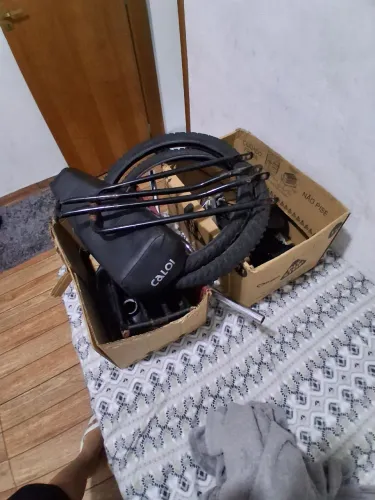 Estou vendendo peças de bike e um motor 80cc