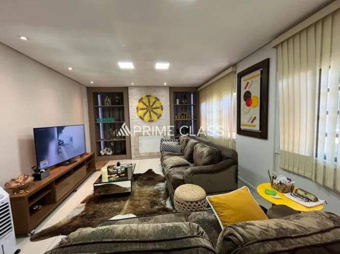 Casa 3 dormitórios com 1 suíte, mobiliada, pátio com piscina, Bairro Igara - Aceita Financ