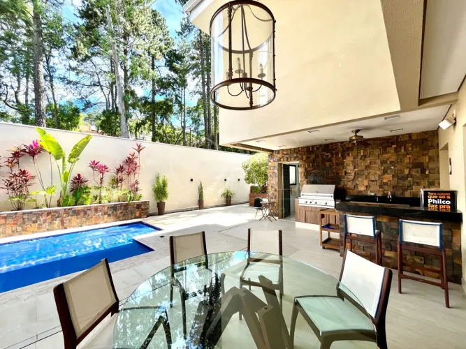 Casa a venda em Aldeia da Serra com 4 suítes varanda gourmet e piscina