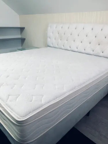 Cama box king Size com colchão 