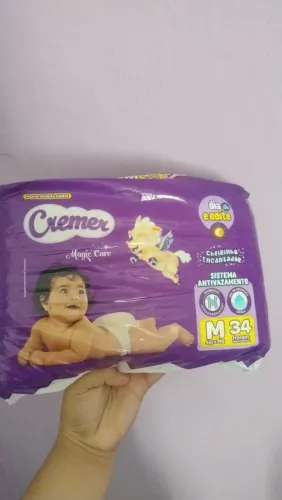 Fralda Cremer Tamanho M 34 Unidades